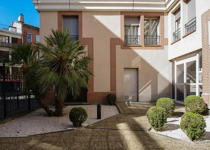 Castellane - 40 M2 Avec Balcon Et Parking