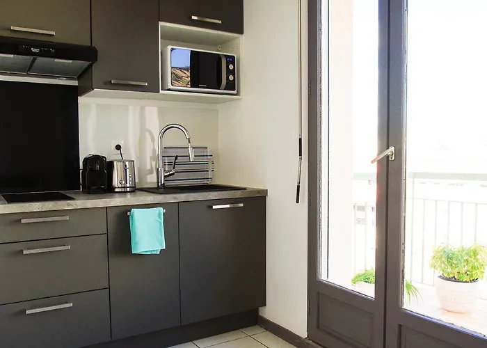 Castellane - 40 M2 Avec Balcon Et Parking Appartement